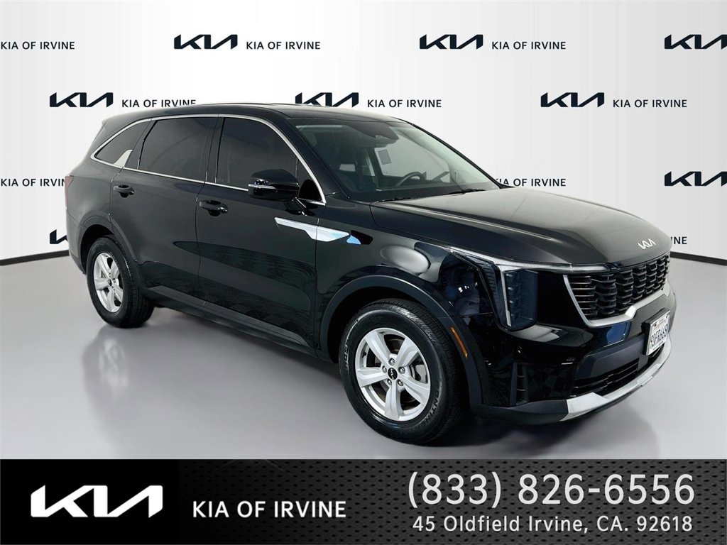 Certified 2025 Kia Sorento LX