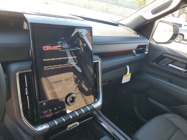 New 2026 GMC Yukon XL Denali w/ Denali Reserve Package image 26