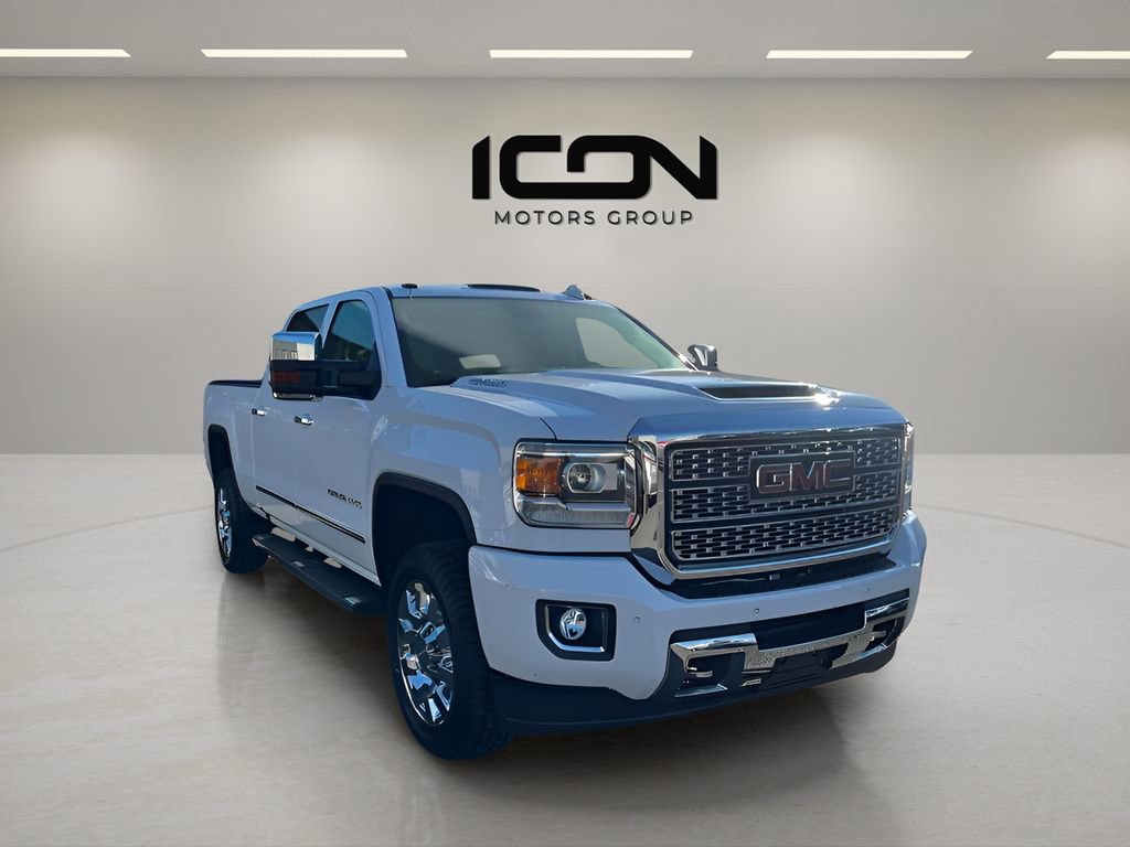 Used 2019 GMC Sierra 2500 Denali w/ Duramax Plus Package image 3