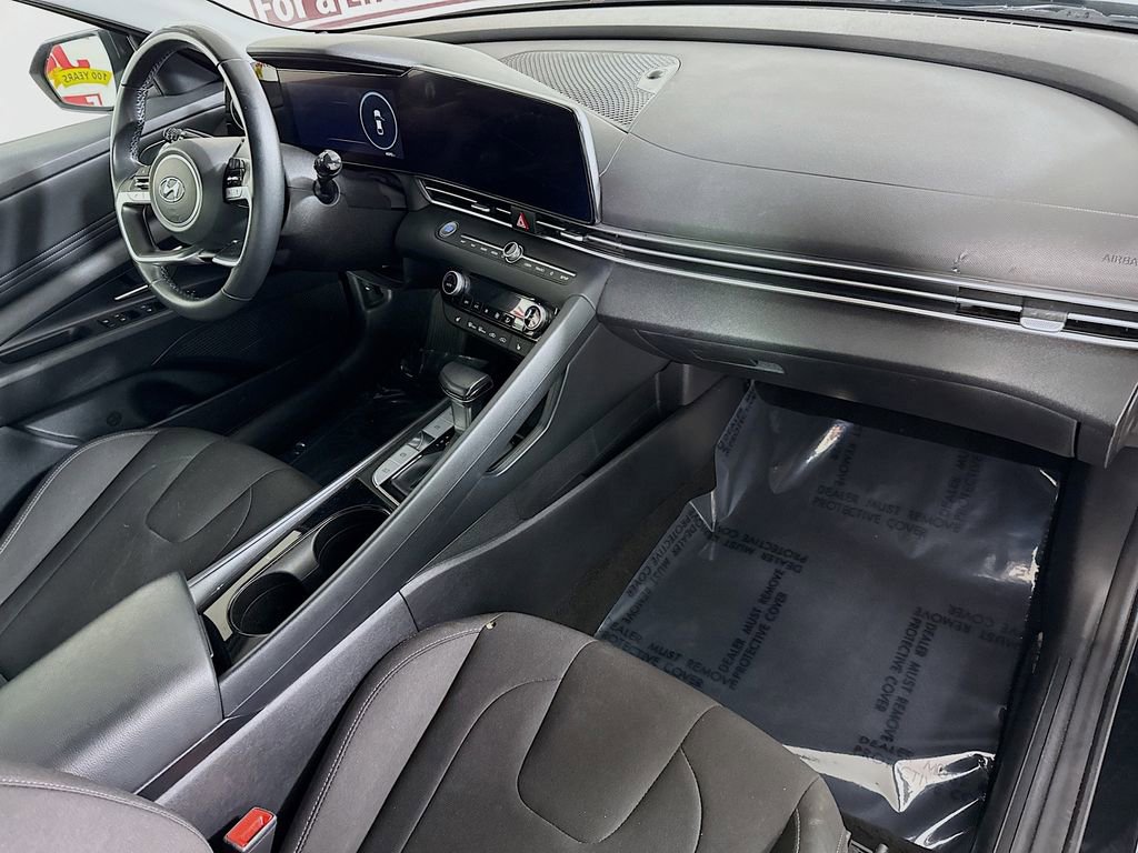 Certified 2023 Hyundai Elantra SEL w/ Convenience Package FWD image 32