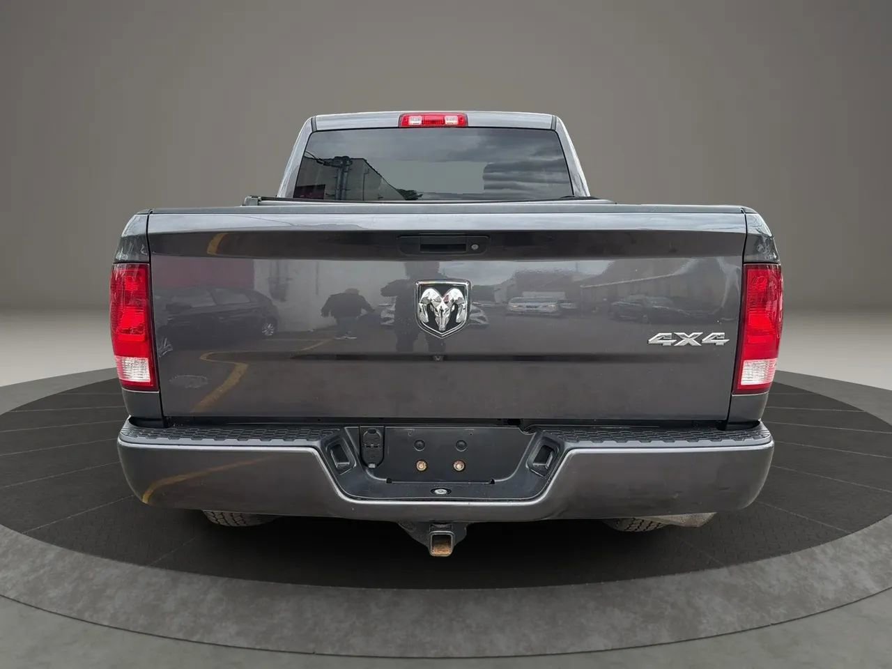 Used 2017 RAM 1500 Express AWD/4WD image 6