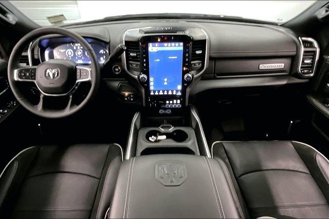 Used 2026 RAM 2500 Laramie AWD/4WD image 18