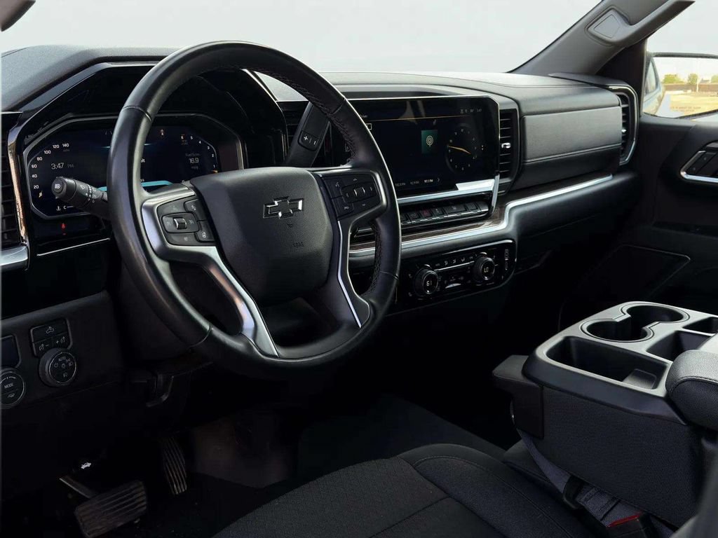 Used 2026 Chevrolet Silverado 1500 RST RWD image 18