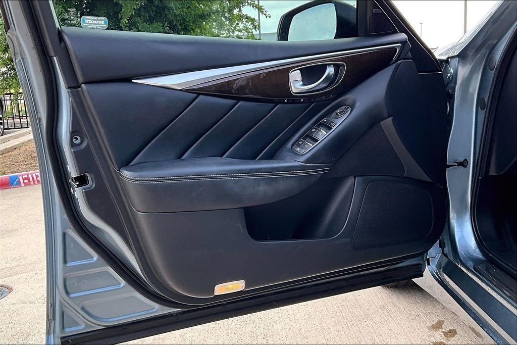 Used 2019 INFINITI Q50 Luxe w/ Essential Package (3.0T Luxe) image 21