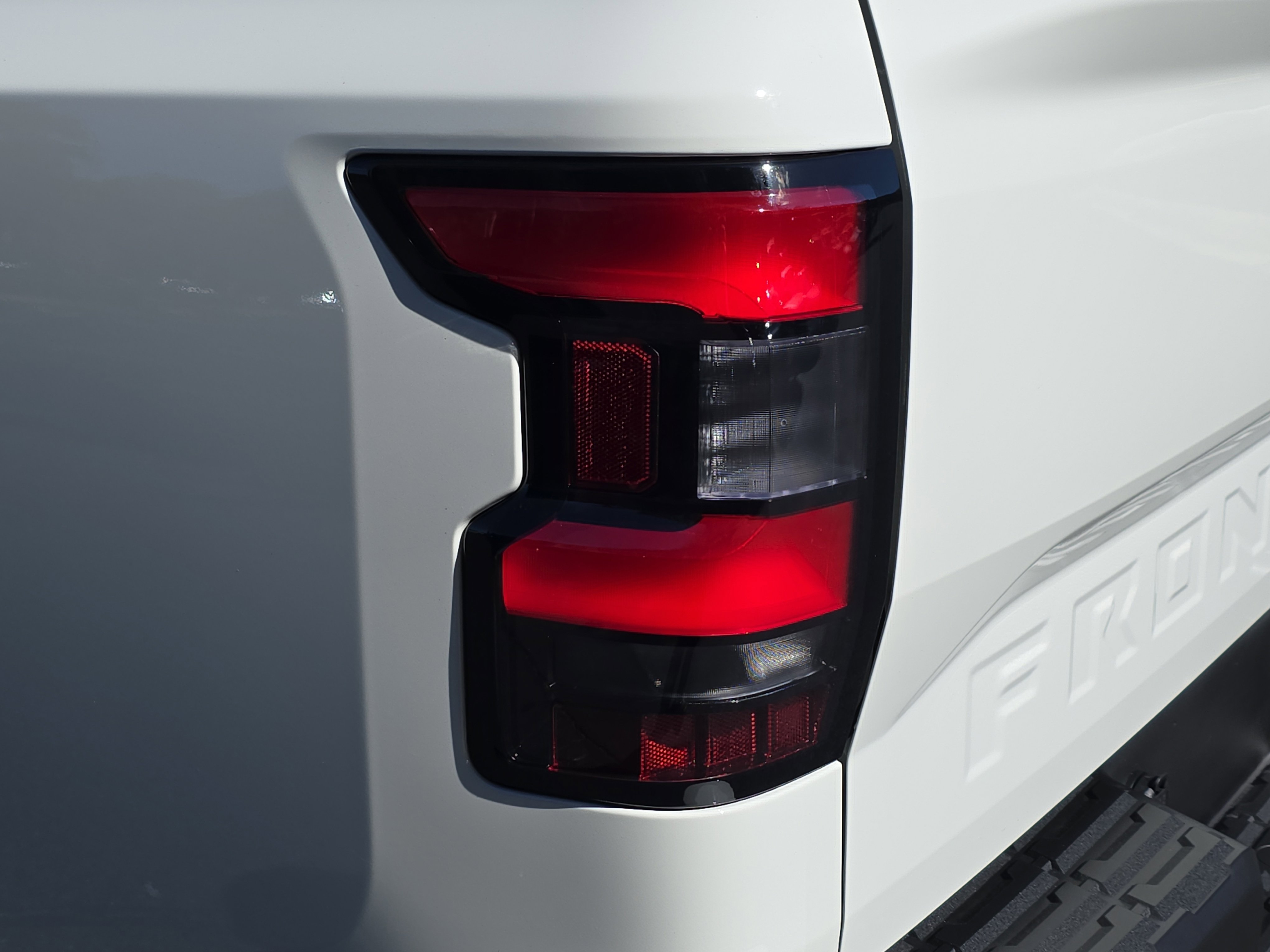 New 2026 Nissan Frontier SV image 31