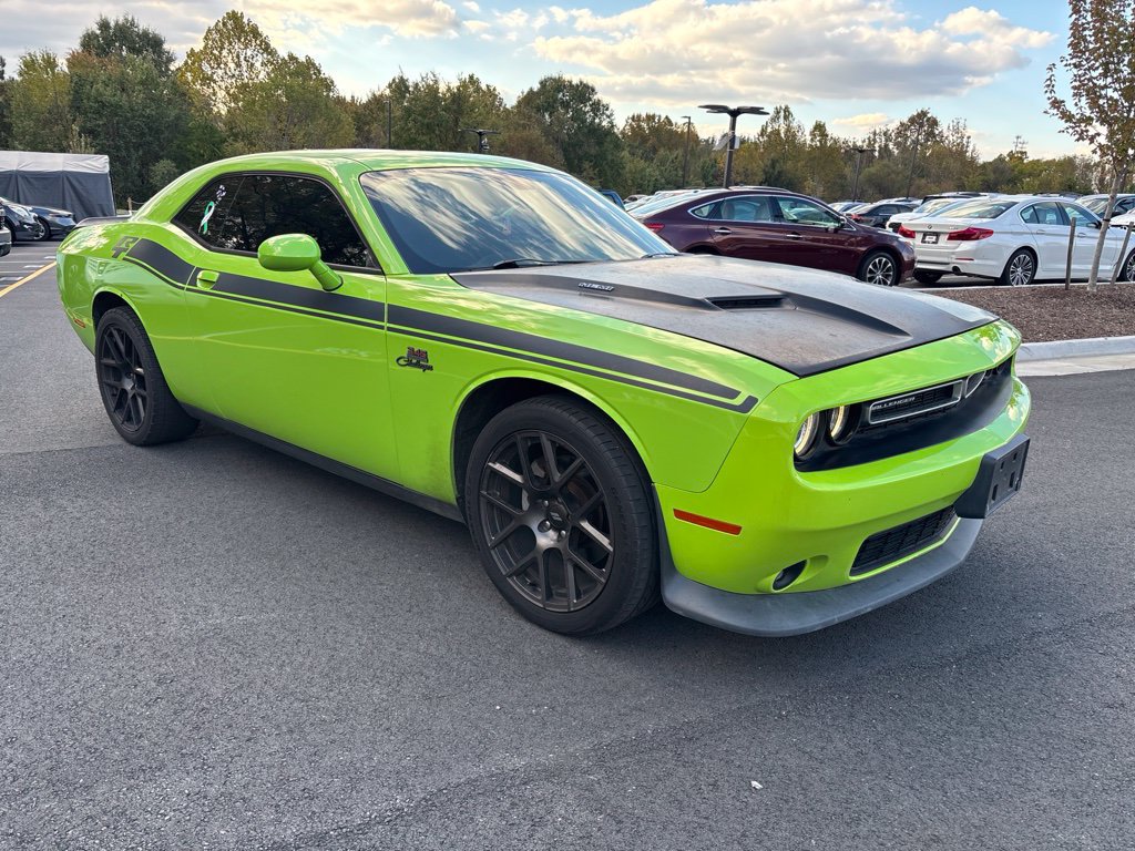 Used 2015 Dodge Challenger R/T Plus RWD image 3