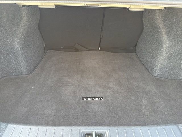 Used 2025 Nissan Versa SV image 36