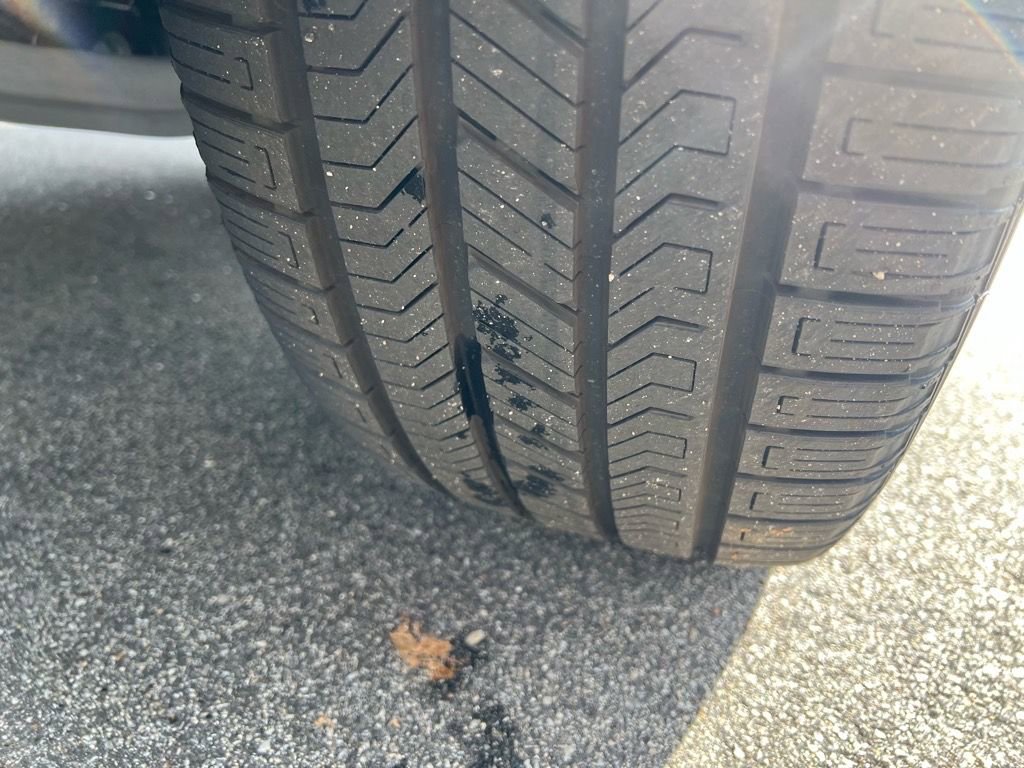 New 2025 Land Rover Defender 110 X-Dynamic SE image 10