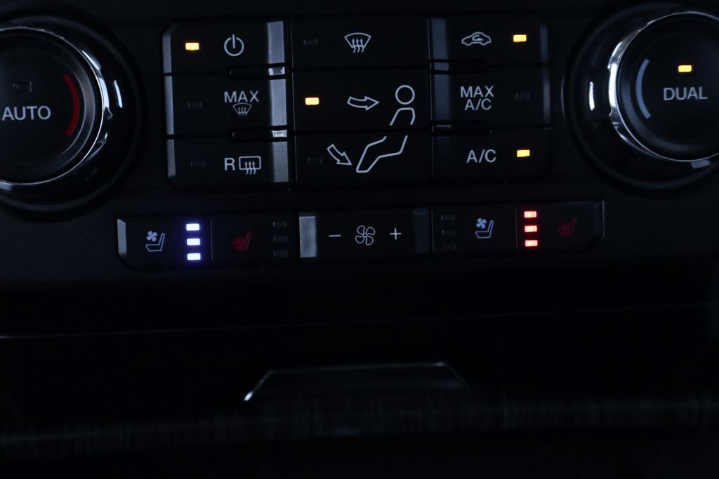Used 2021 Ford F350 Lariat AWD/4WD image 46