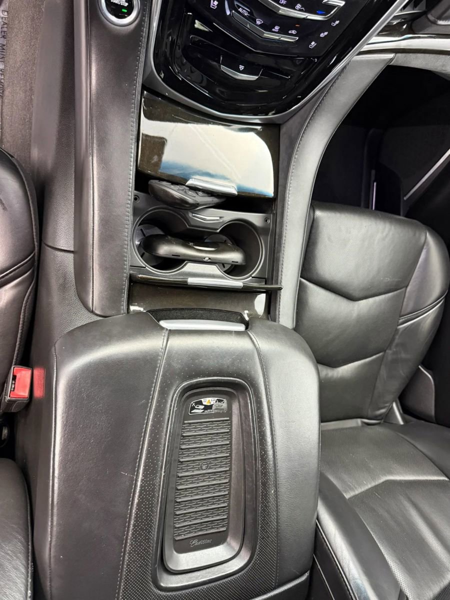 Used 2018 Cadillac Escalade ESV Platinum AWD/4WD image 47