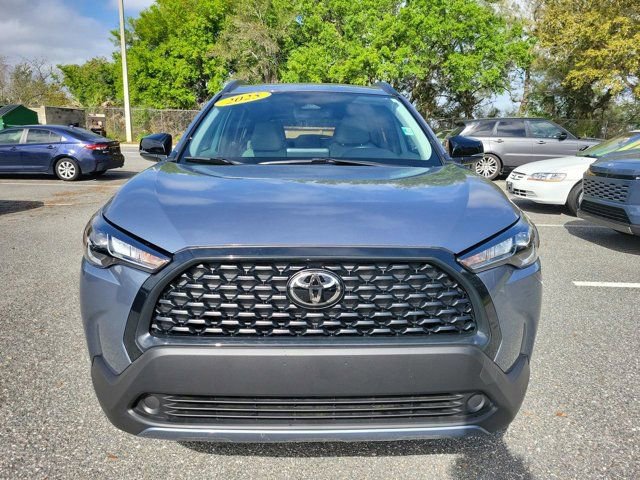 Used 2025 Toyota Corolla Cross LE image 15