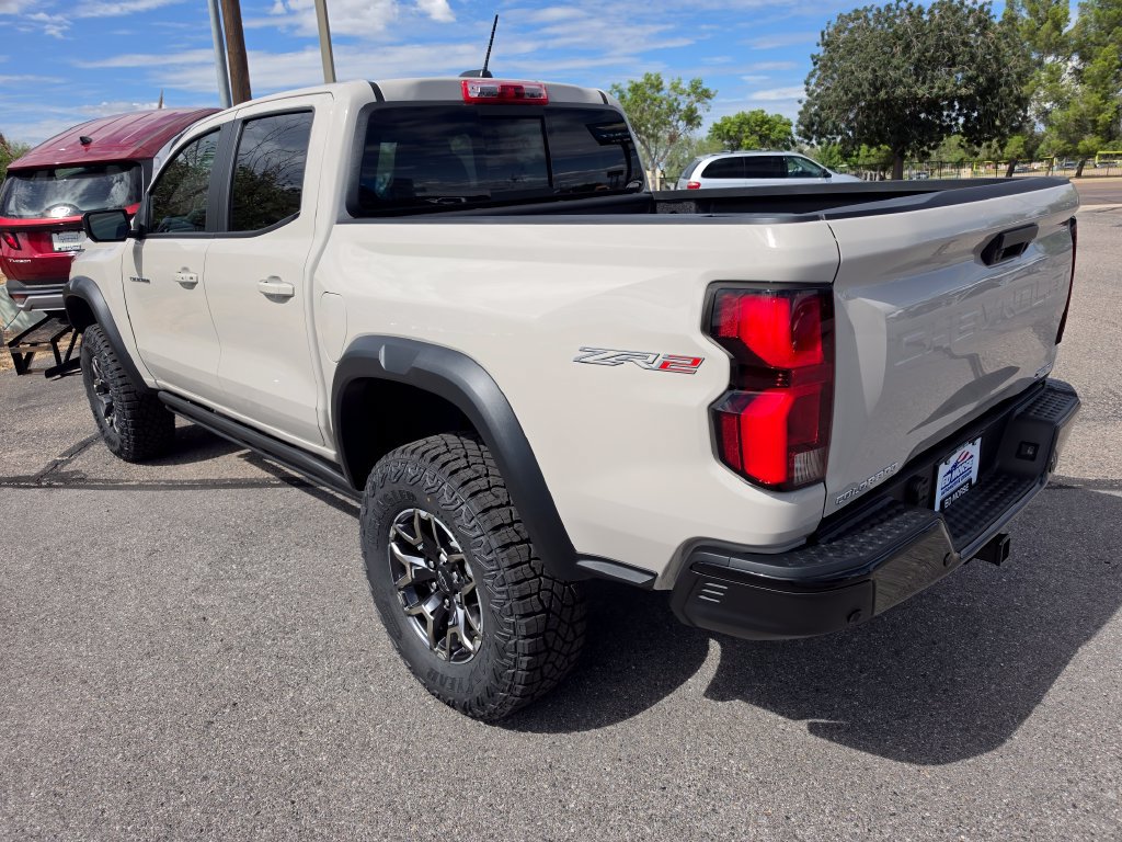 New 2026 Chevrolet Colorado ZR2 w/ Technology Package AWD/4WD image 3