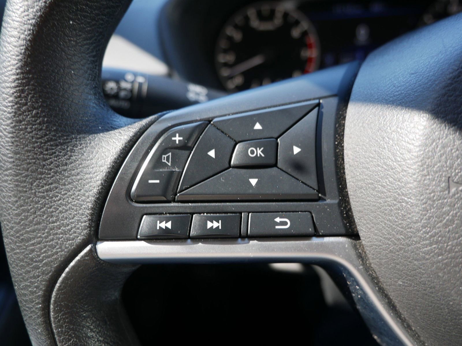 Used 2022 Nissan Altima 2.5 SV image 26