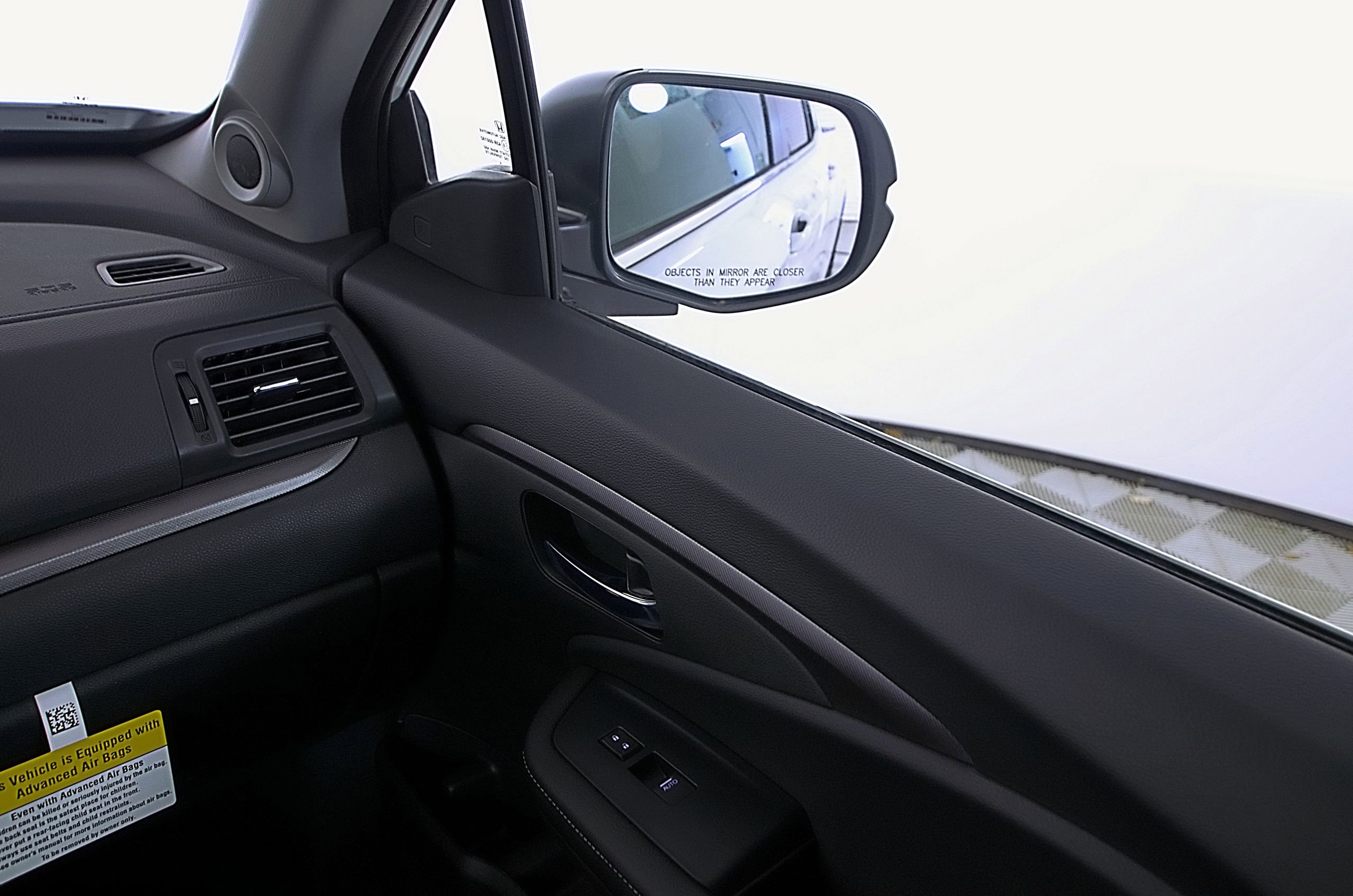 Used 2025 Honda Ridgeline RTL+ image 17