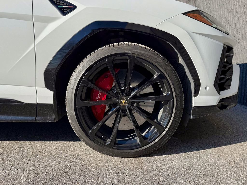 Used 2021 Lamborghini Urus image 61