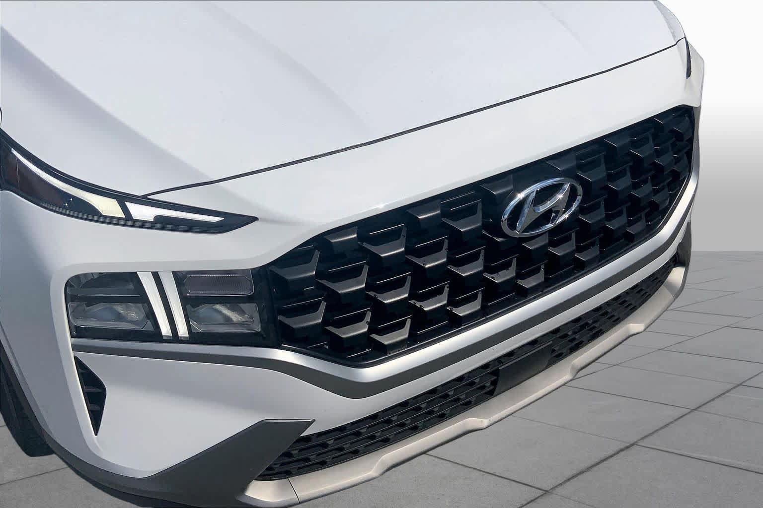 Used 2023 Hyundai Santa Fe SEL FWD image 29
