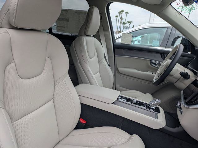 New 2026 Volvo XC90 T8 Ultra w/ Protection Package AWD/4WD image 13