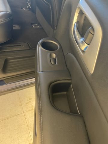 Used 2020 Nissan Pathfinder SL FWD image 21