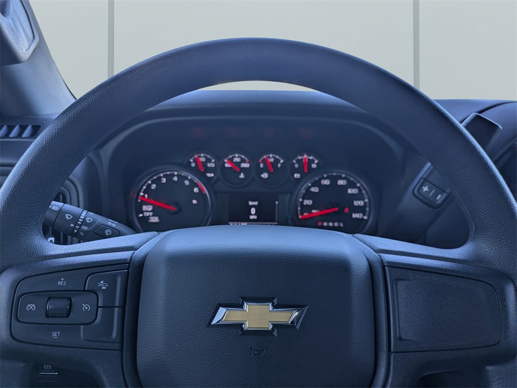 Used 2025 Chevrolet Silverado 1500 Custom image 30