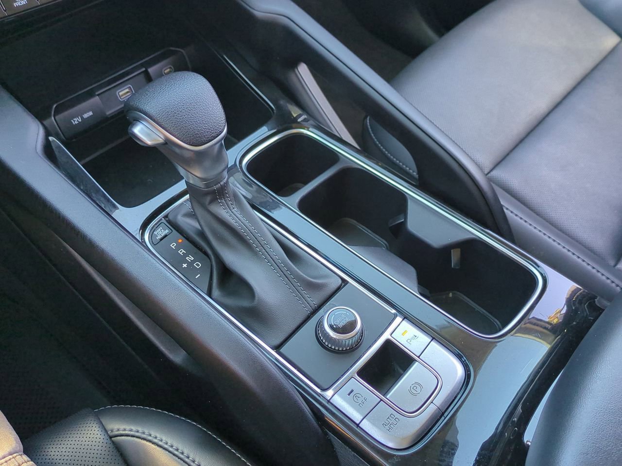 Used 2024 Kia Telluride LX FWD image 16