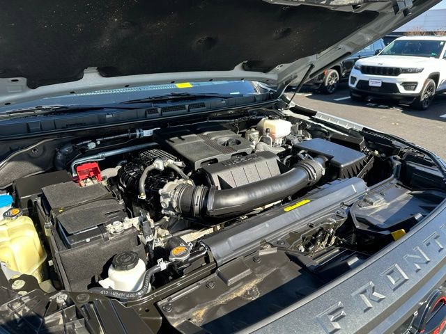 Used 2024 Nissan Frontier PRO-4X image 15