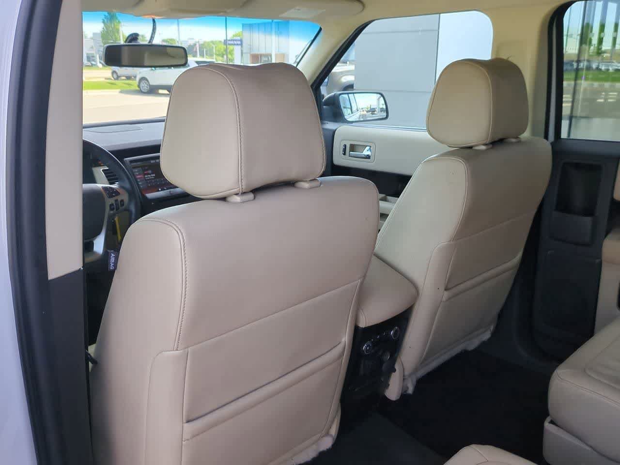Used 2014 Ford Flex SEL w/ Equipment Group 202A FWD image 16