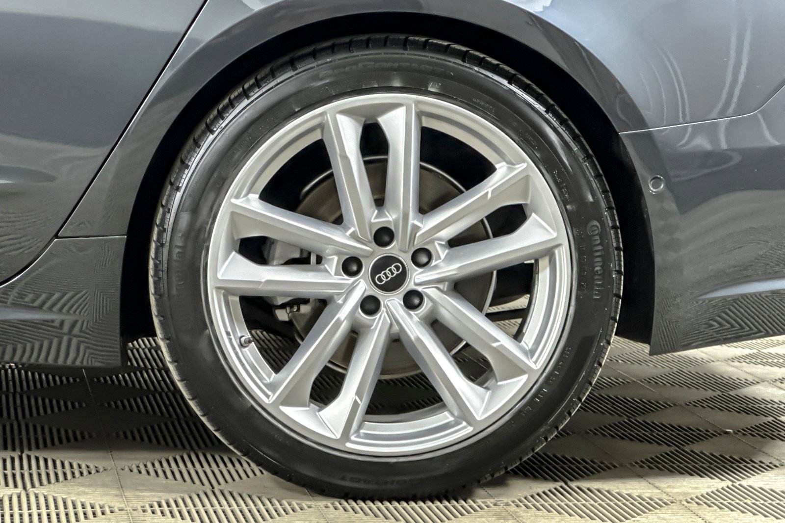 Used 2023 Audi A7 3.0T Premium w/ Convenience Package image 24