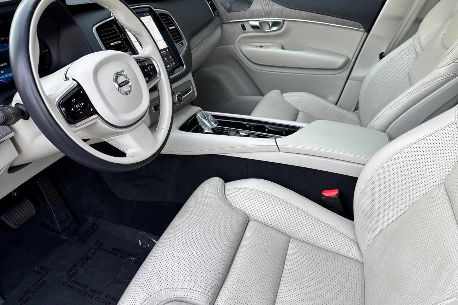 Used 2023 Volvo XC90 T8 Ultimate w/ Protection Package Premier AWD/4WD image 9