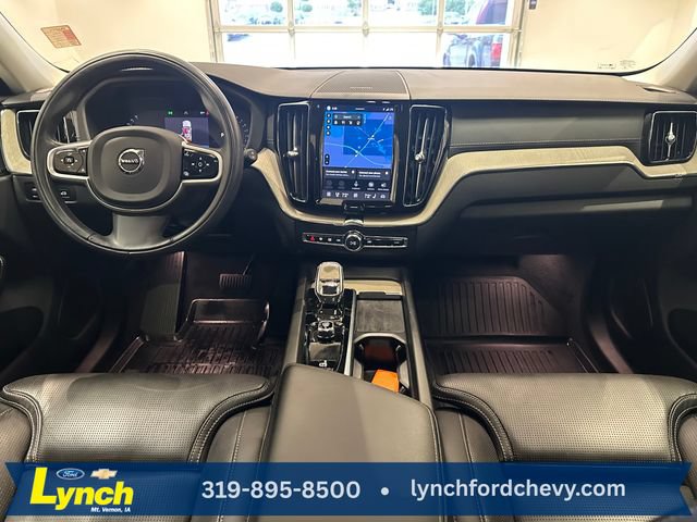 Used 2022 Volvo XC60 B5 Inscription w/ Advanced Package AWD/4WD image 11