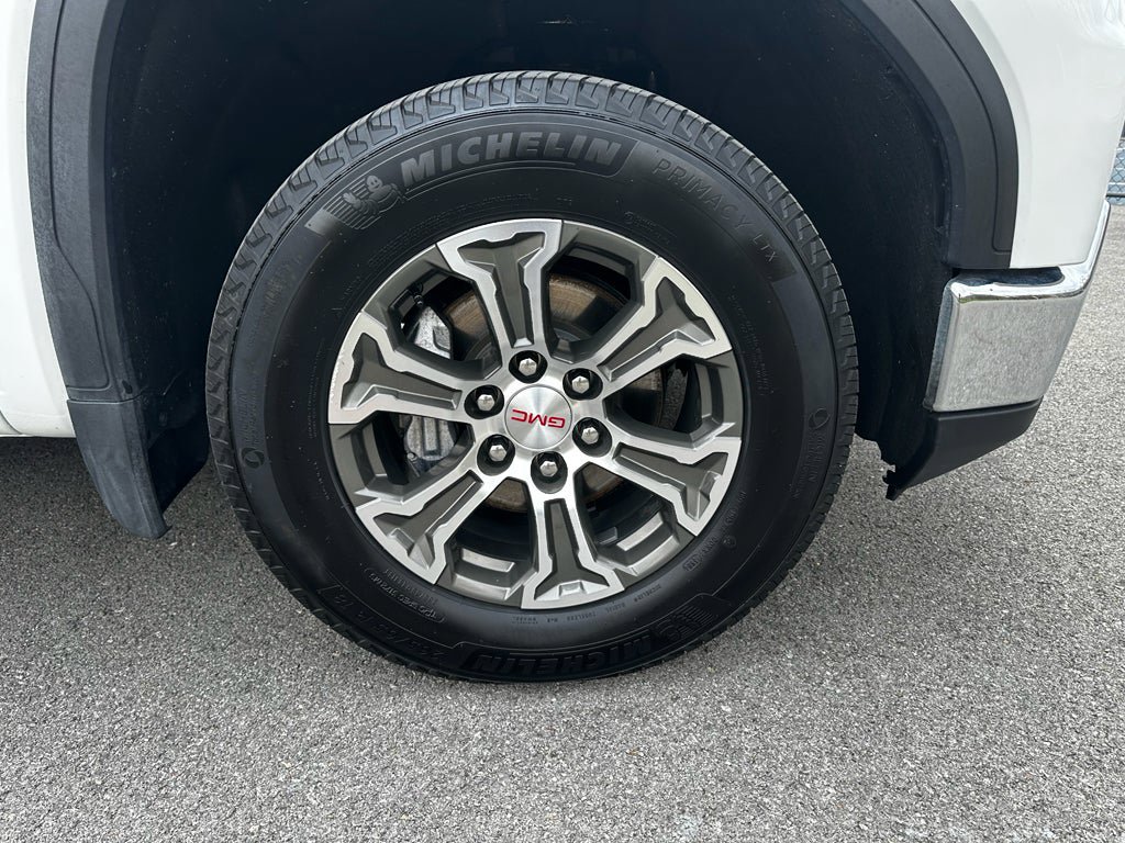 Used 2025 GMC Sierra 1500 SLT AWD/4WD image 29