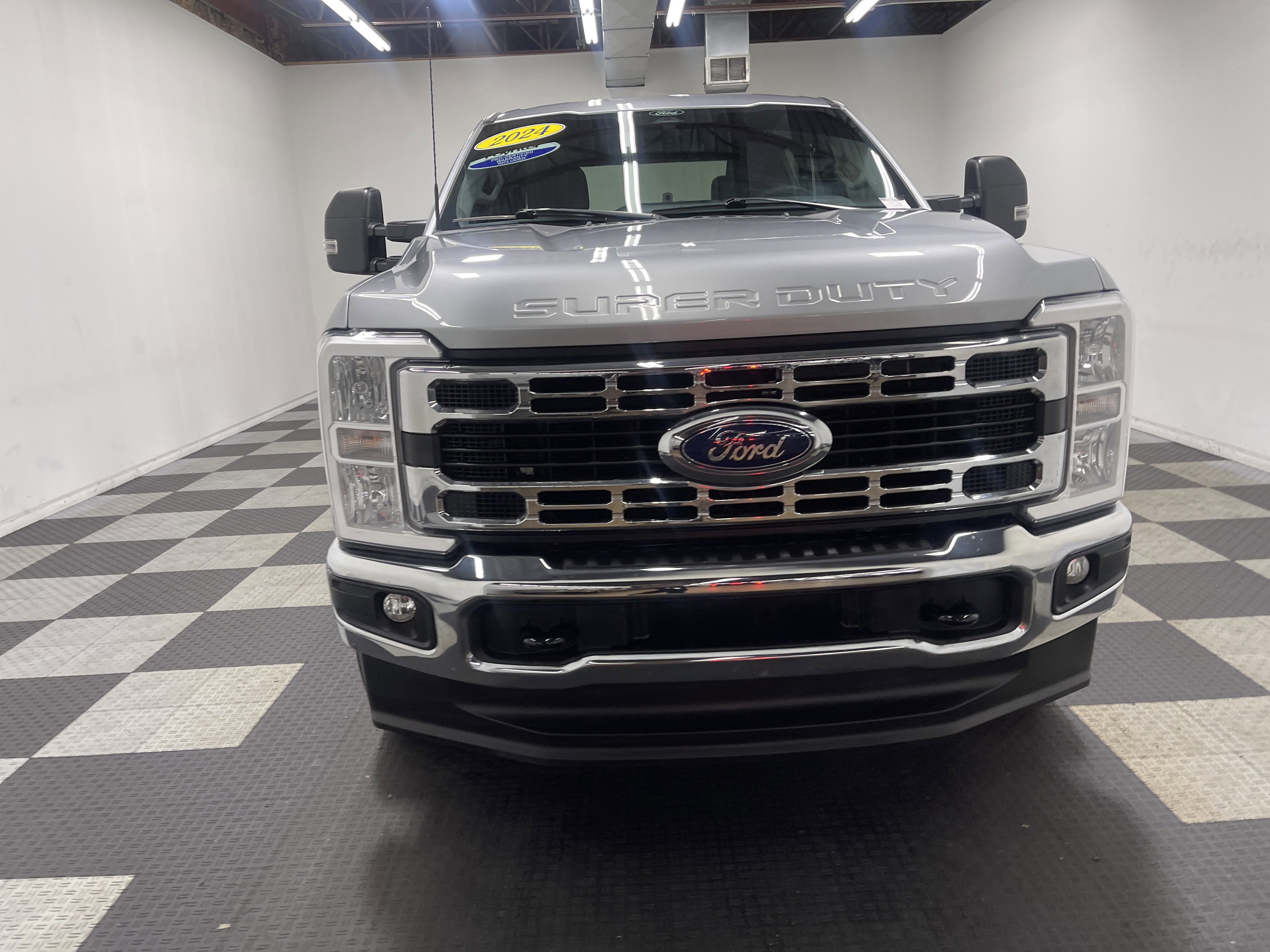 Used 2024 Ford F350 XLT image 7