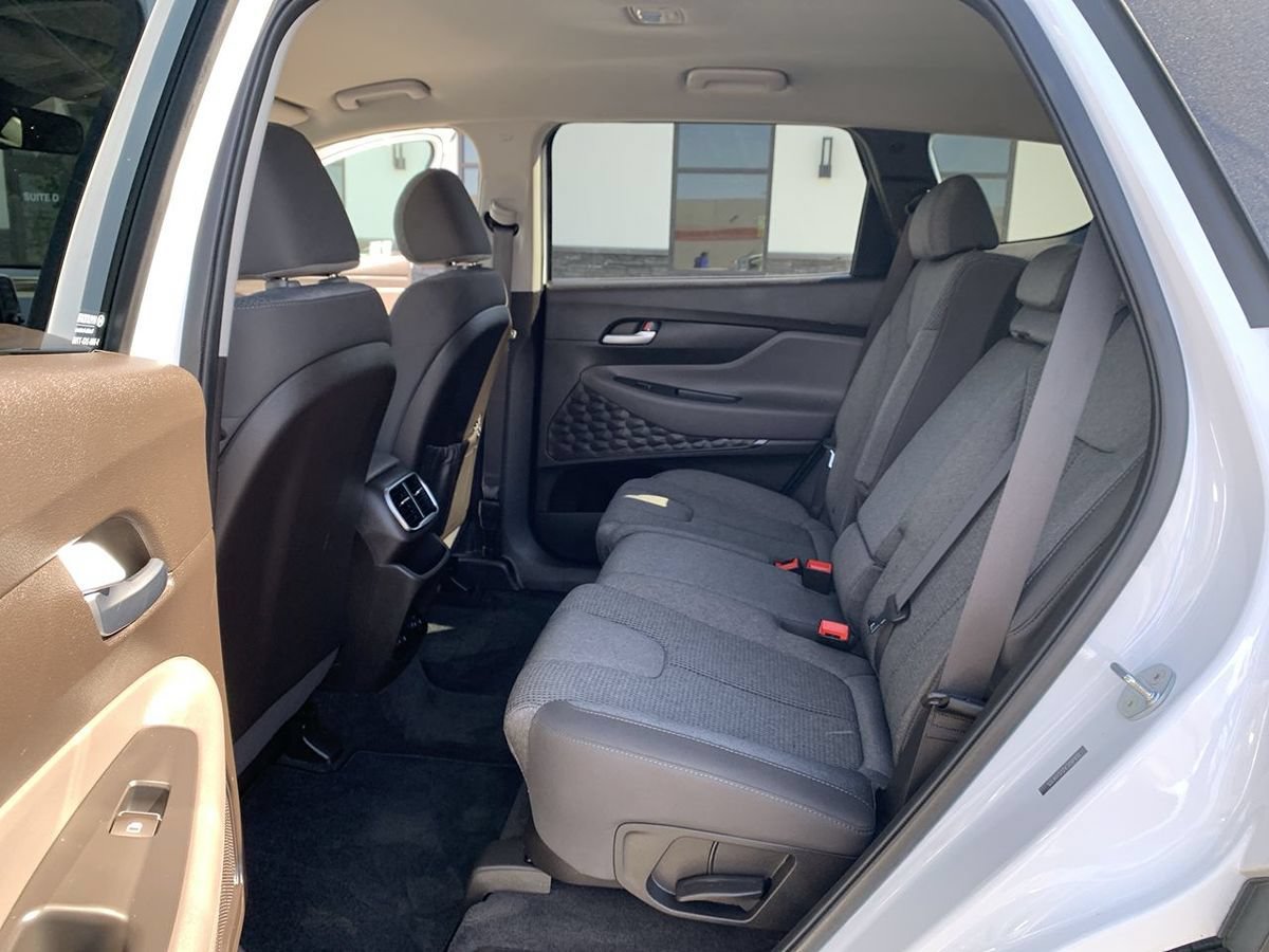 Used 2020 Hyundai Santa Fe SE AWD/4WD image 23
