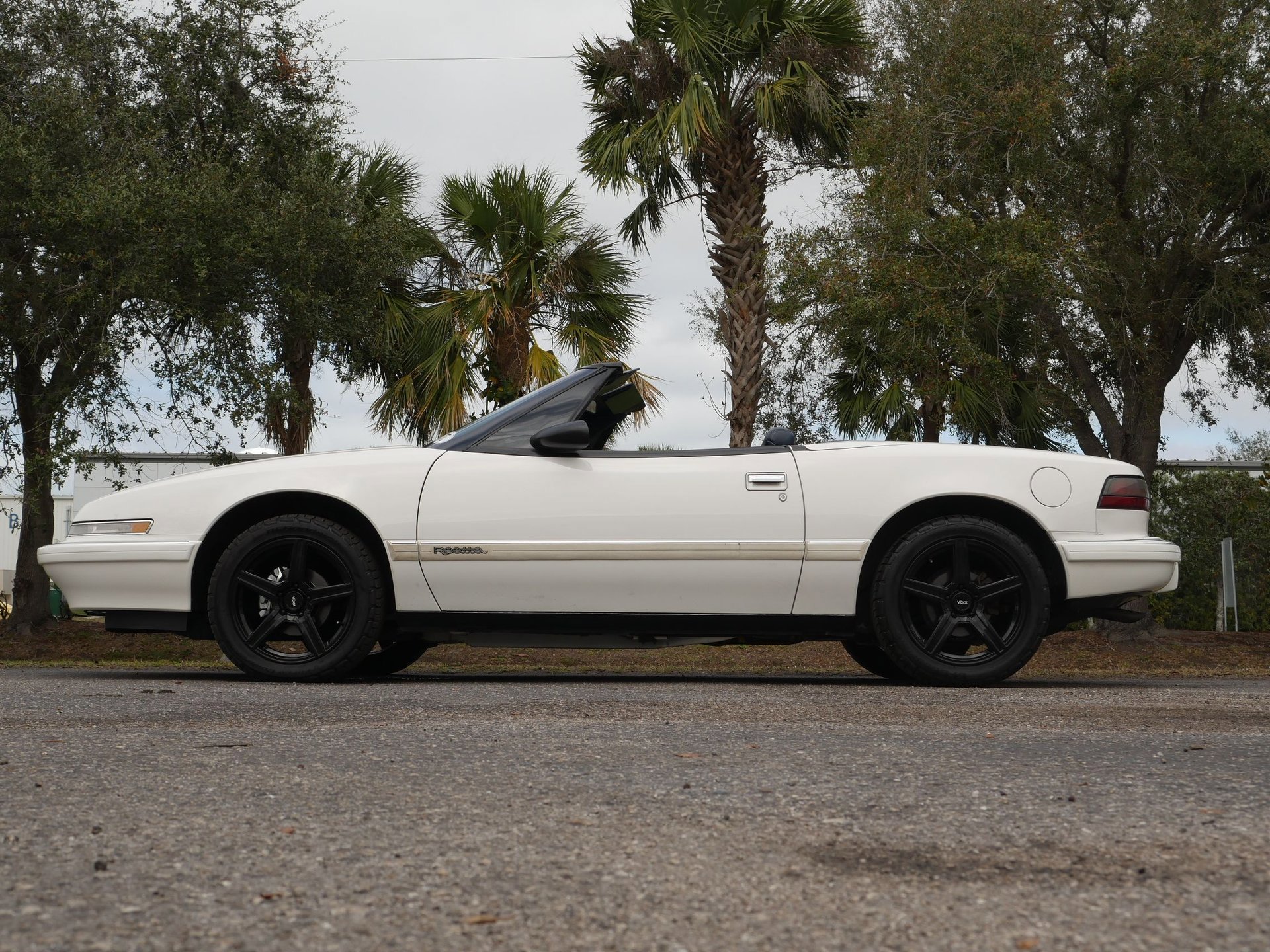 Used 1990 Buick Reatta Convertible image 55