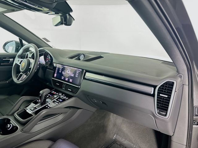 Used 2021 Porsche Cayenne Coupe AWD/4WD image 28