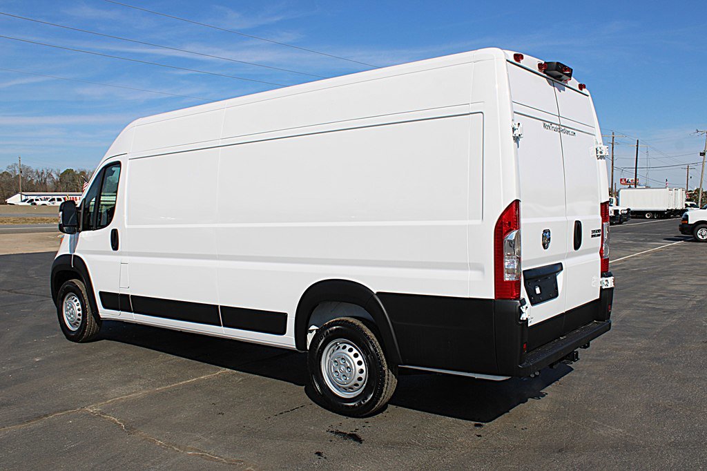 Used 2025 RAM ProMaster 3500 w/ Convenience Group image 4