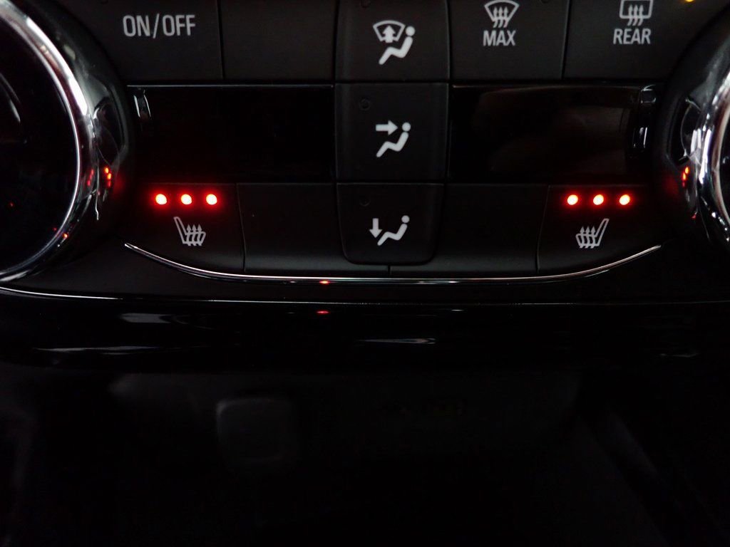 New 2026 Chevrolet Trax ACTIV image 2