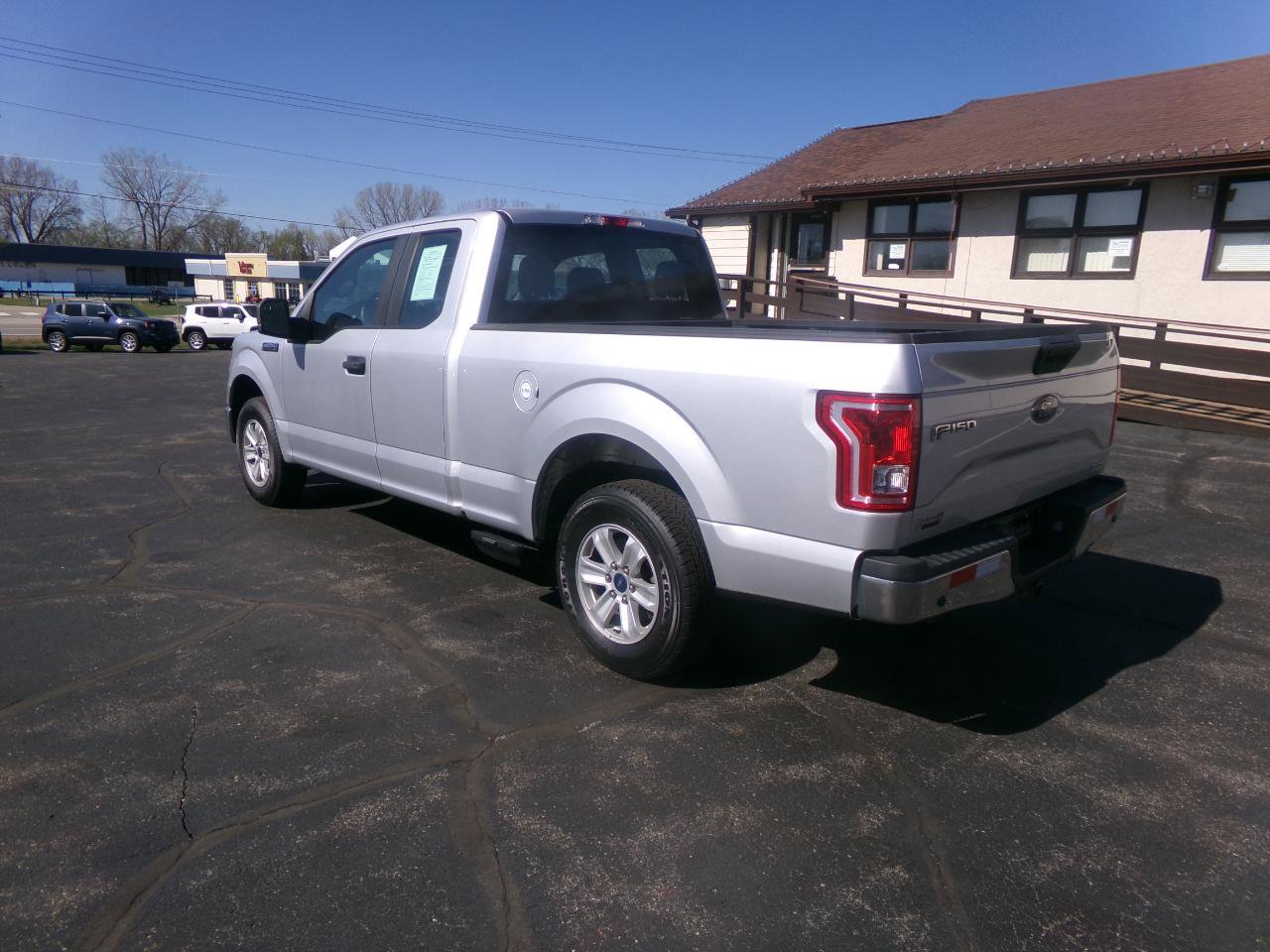 Used 2017 Ford F150 XL w/ Equipment Group 101A Mid RWD image 8