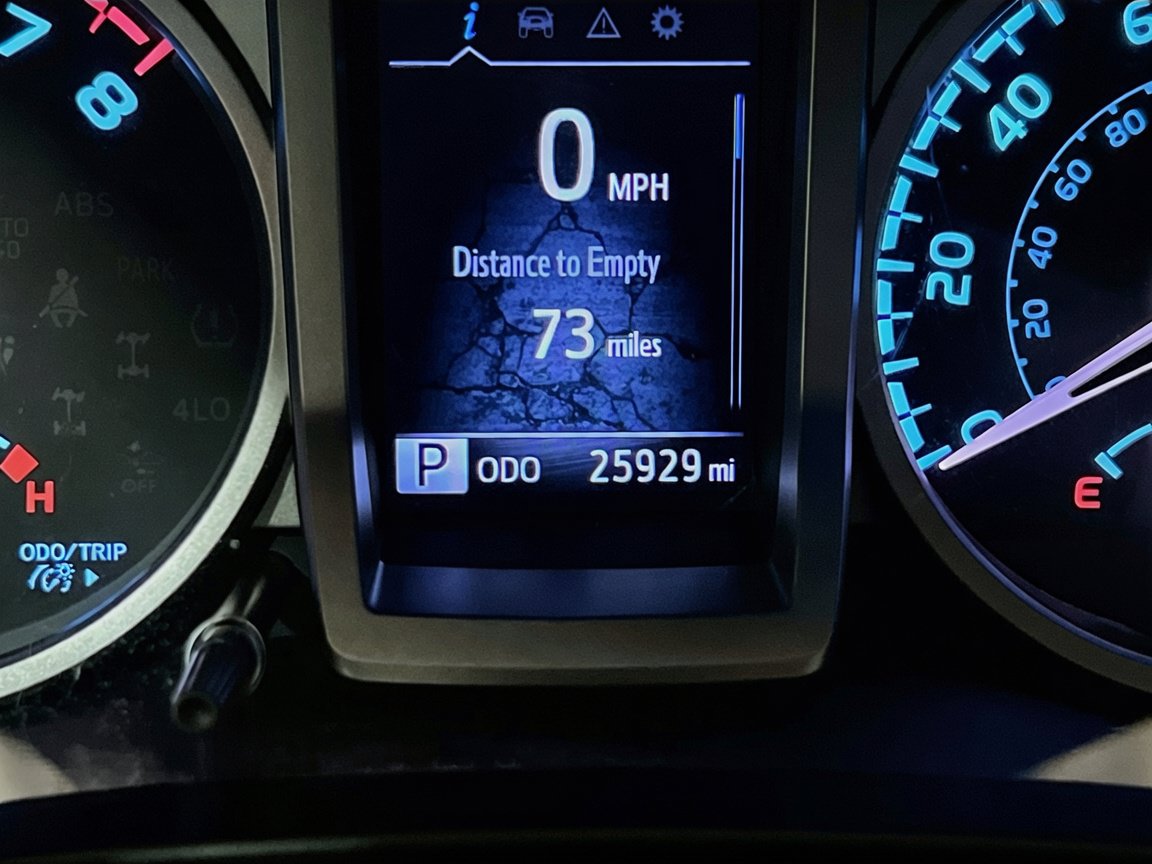 Used 2020 Toyota Tacoma SR5 w/ Technology Package AWD/4WD image 8