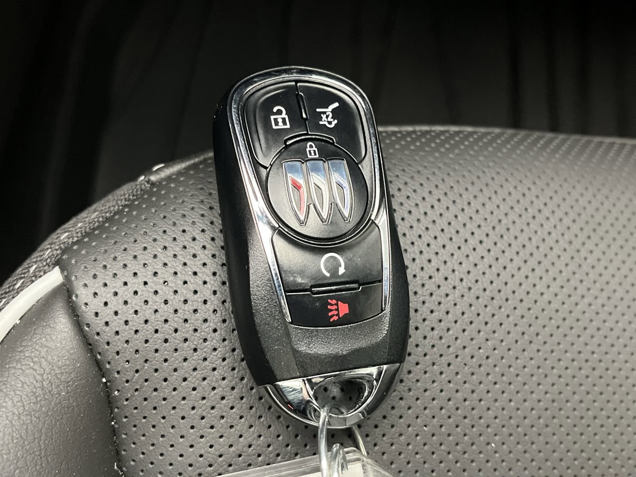 New 2026 Buick Encore GX Avenir w/ Avenir Technology Package AWD/4WD image 29
