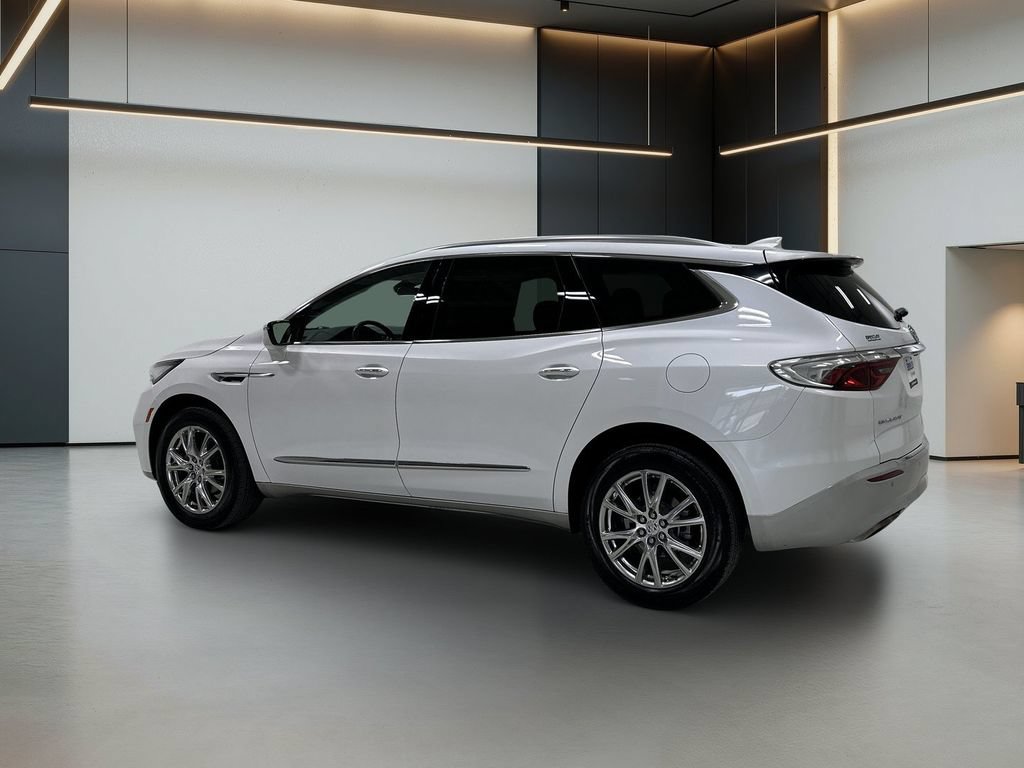 Used 2023 Buick Enclave Essence w/ Experience Buick Package FWD image 3