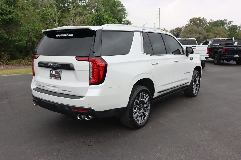 Certified 2023 GMC Yukon Denali Ultimate w/ LPO, Floor Liner Package AWD/4WD image 9
