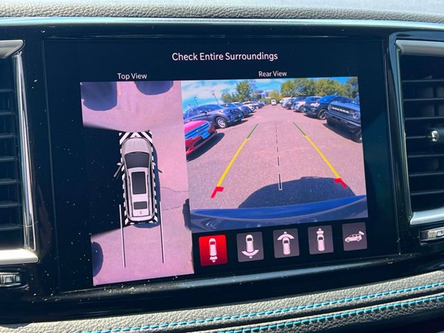 Used 2021 Chrysler Pacifica Touring-L w/ Uconnect Theater Family Group AWD/4WD image 36