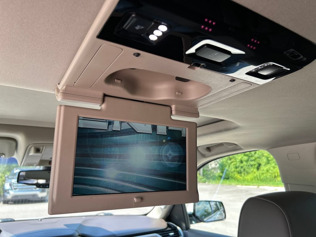Used 2020 GMC Yukon Denali w/ Denali Ultimate Package AWD/4WD image 17