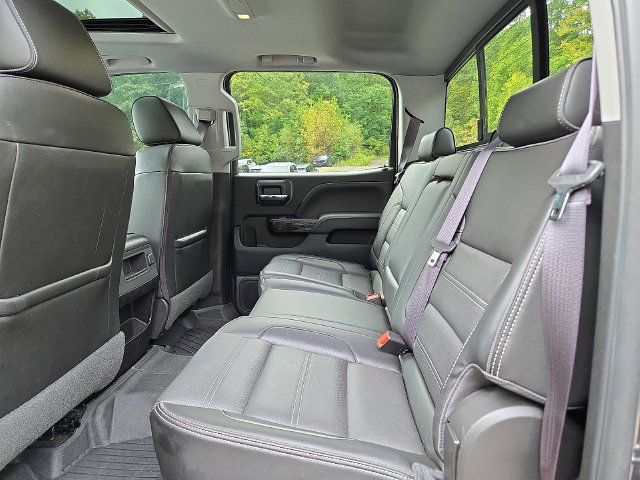 Used 2016 GMC Sierra 2500 Denali w/ Duramax Plus Package AWD/4WD image 20