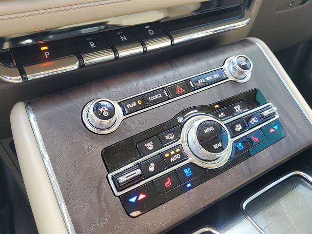 Used 2022 Lincoln Aviator Reserve w/ Equipment Group 201A image 53