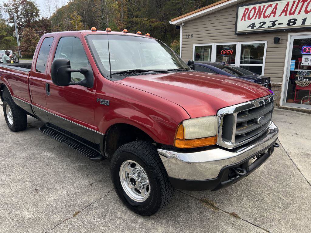 Used 2001 Ford F250 4x4 SuperCab Super Duty image 1