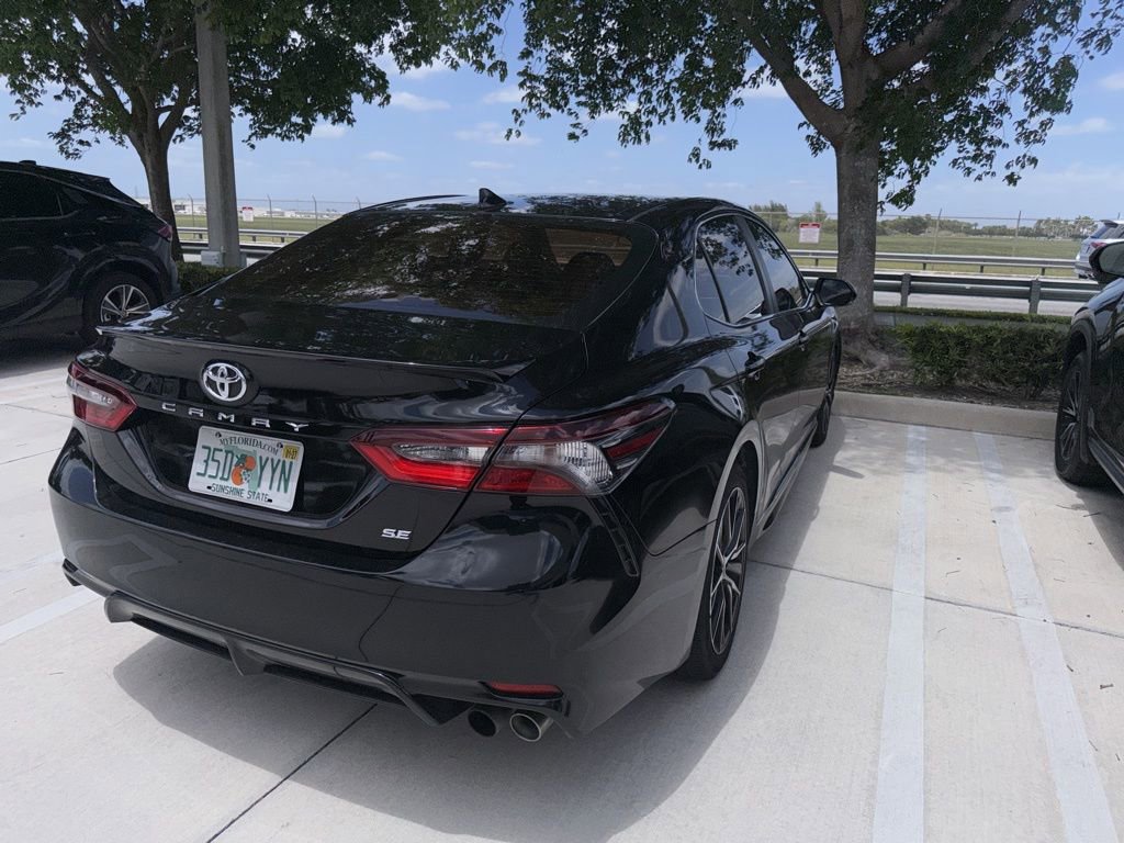 Used 2024 Toyota Camry SE FWD image 10