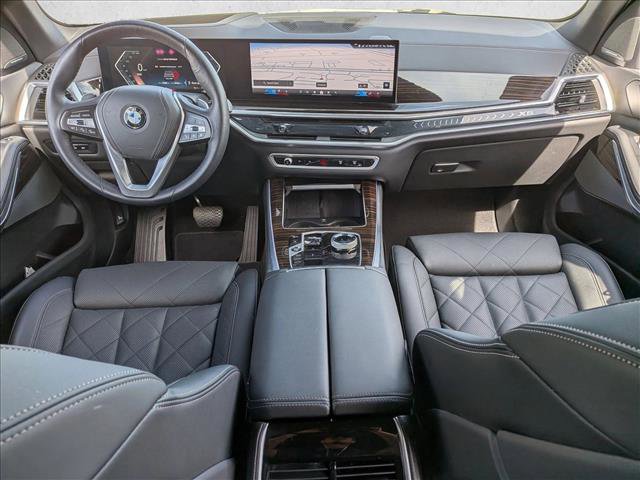 Used 2025 BMW X5 sDrive40i w/ Executive Package RWD image 15