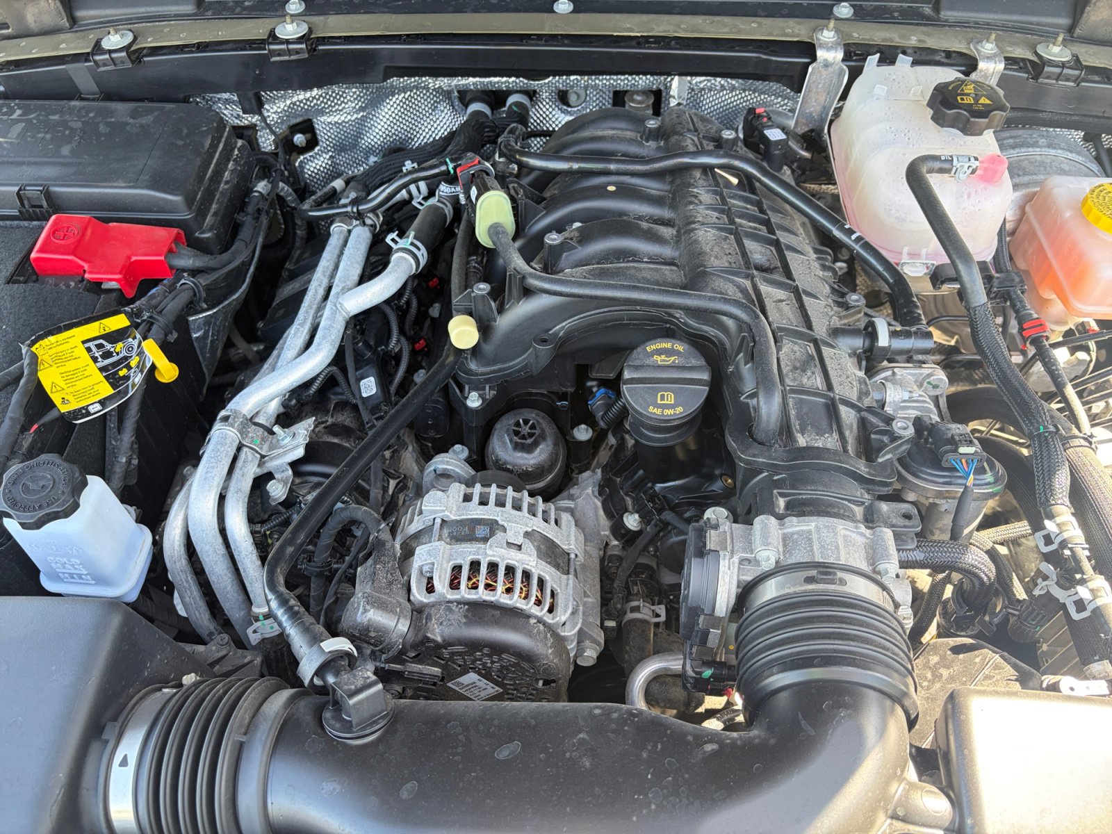 Used 2025 Jeep Wrangler Sport AWD/4WD image 30