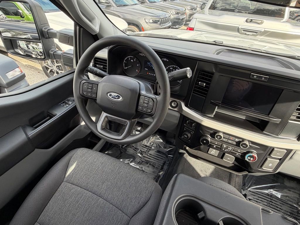 Used 2025 Ford F350 XL w/ XL Driver Assist Package image 31